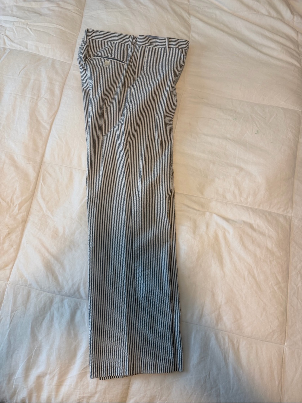 Izod Blue and White Striped Seersucker Pants with Pleat Front